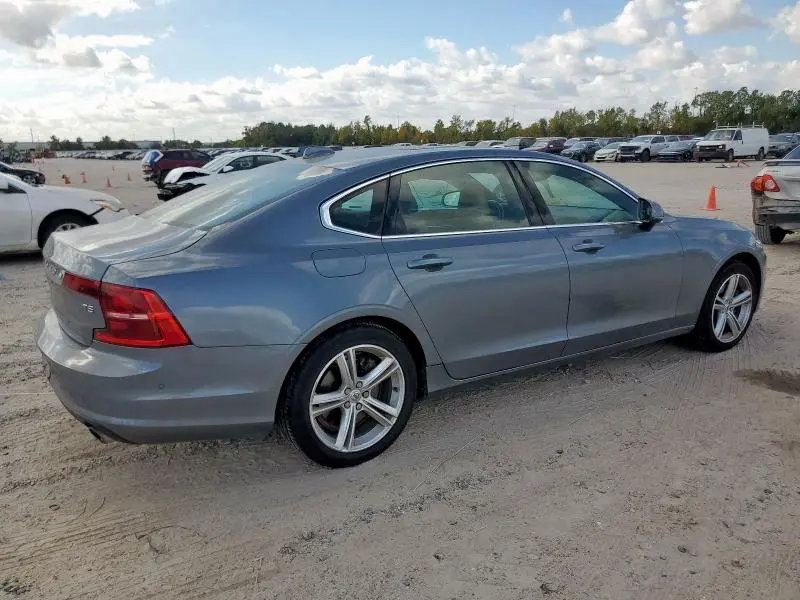 2018 VOLVO S90 T5 MOMENTUM  