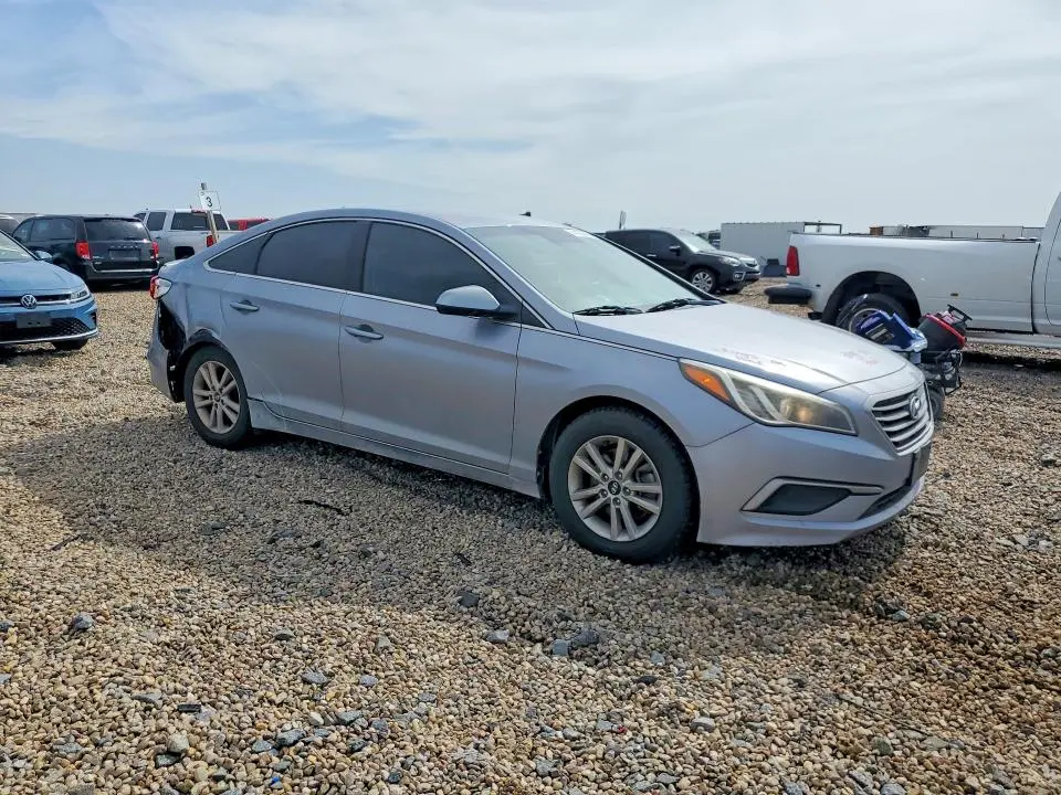 2017 HYUNDAI SONATA SE  