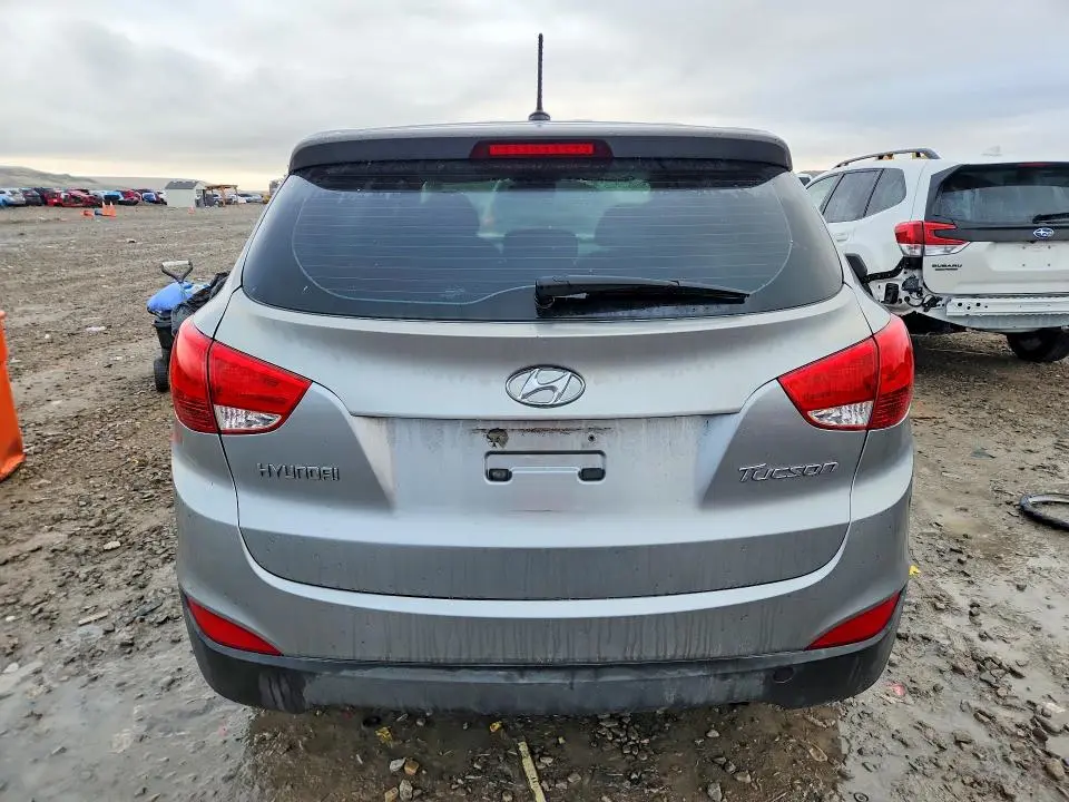 2011 HYUNDAI TUCSON GL  