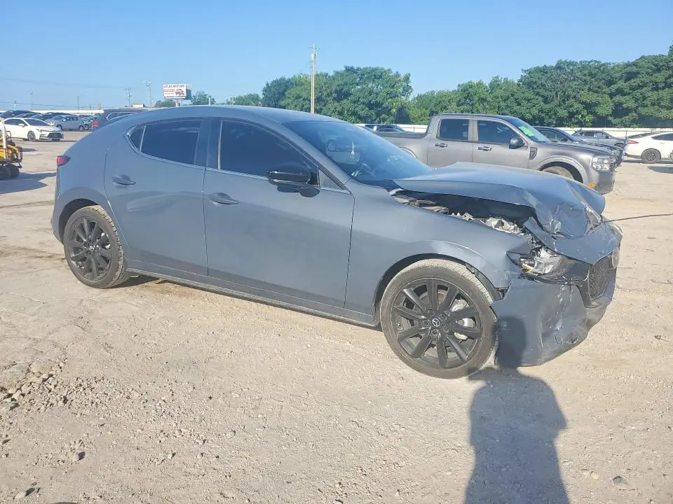 2024 MAZDA 3 PREFERRED  