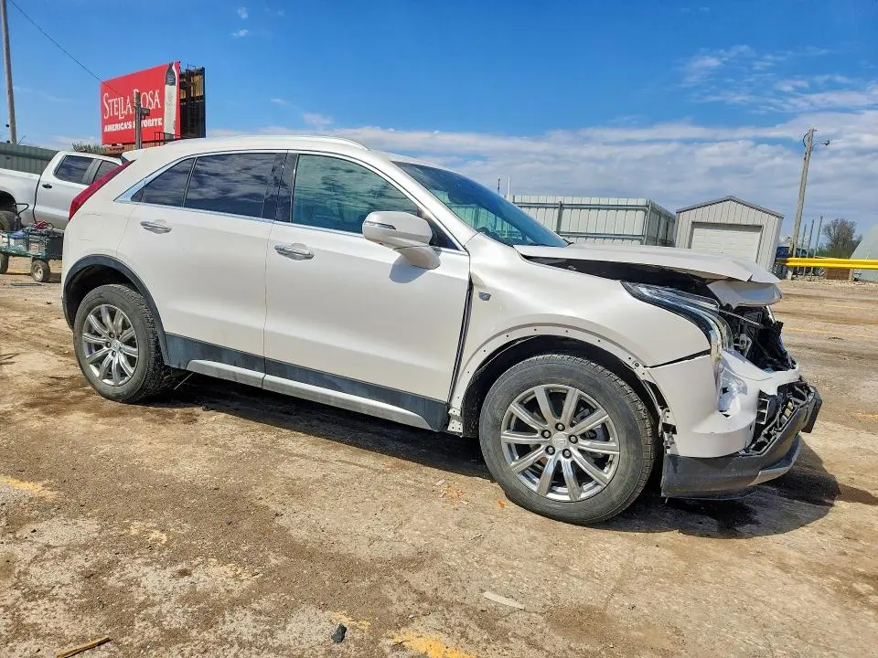 2020 CADILLAC XT4 PREMIUM LUXURY  