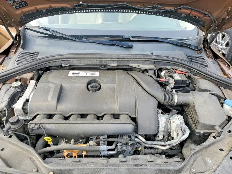 2013 VOLVO XC60 T6  