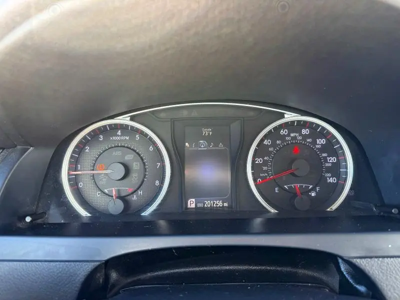 2015 TOYOTA CAMRY SE  