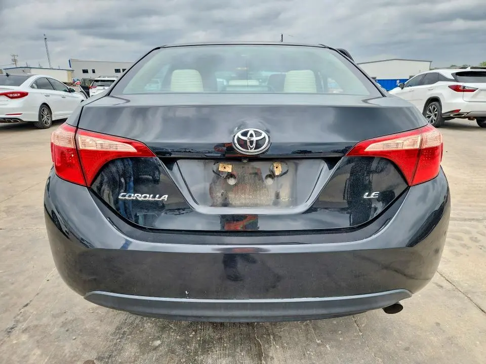 2017 TOYOTA COROLLA LE  