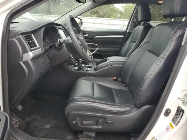 2016 TOYOTA HIGHLANDER XLE  