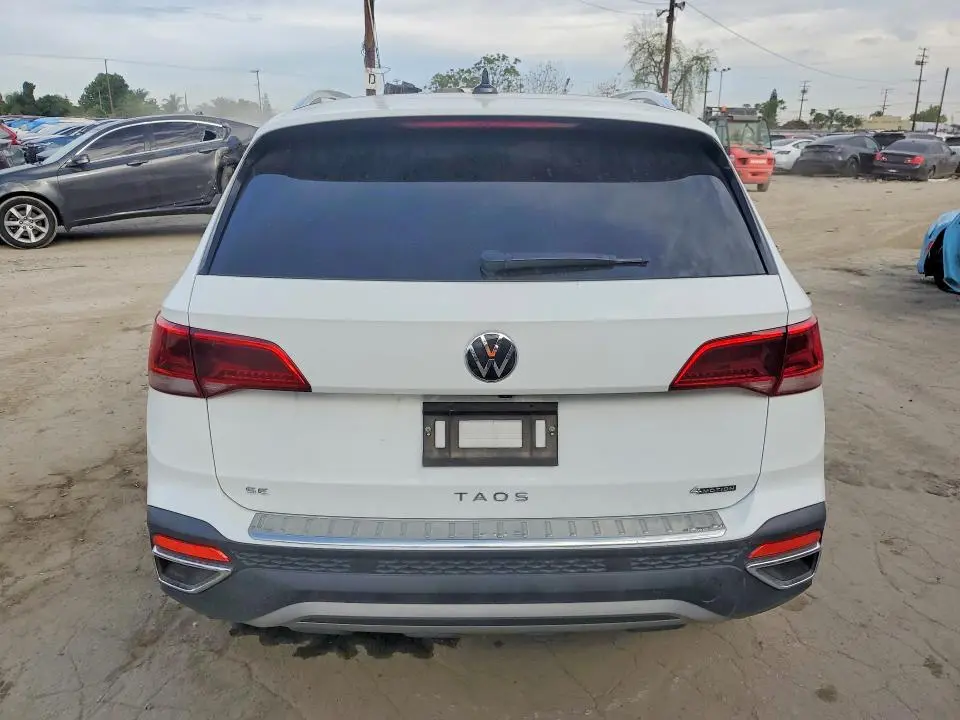 2024 VOLKSWAGEN TAOS SE  