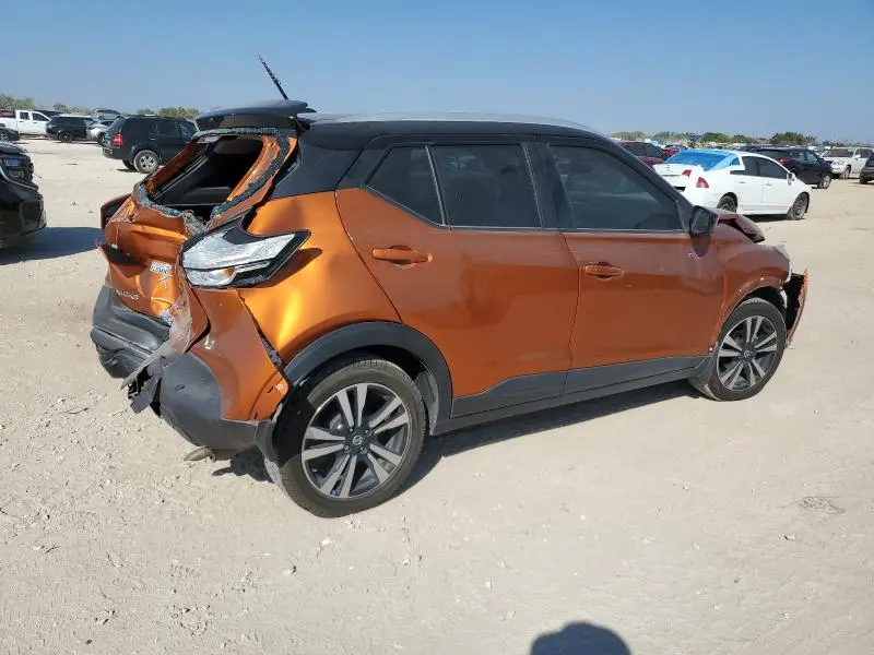 2020 NISSAN KICKS SV  