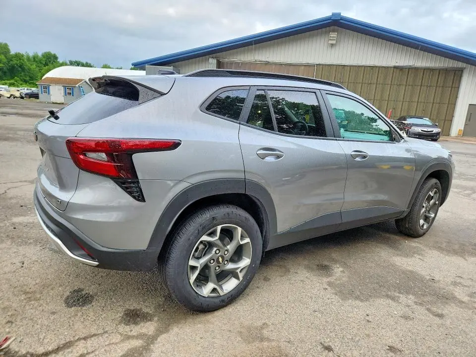 2025 CHEVROLET TRAX 1LT  
