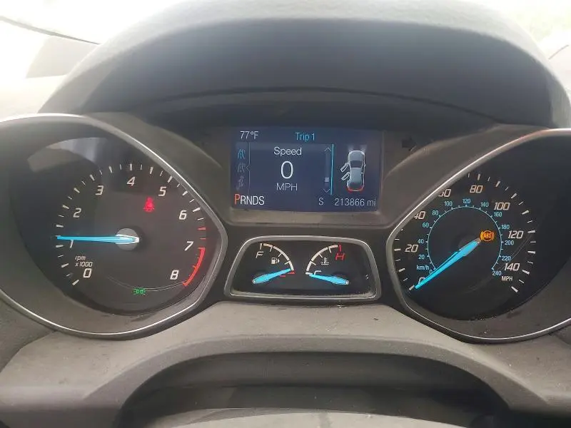 2015 FORD ESCAPE SE  