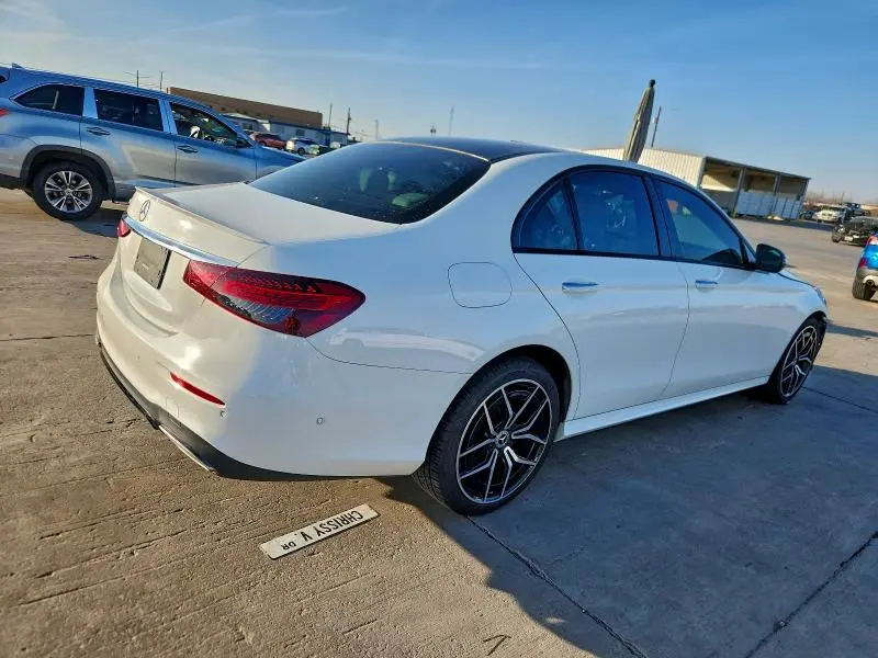 2022 MERCEDES-BENZ E 350  