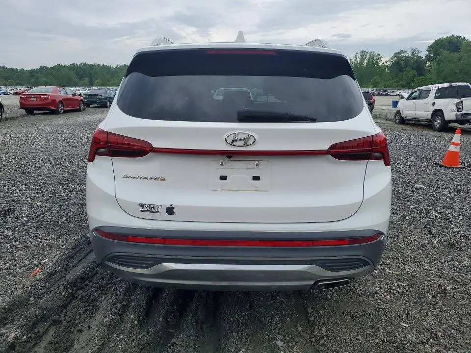 2022 HYUNDAI SANTA FE SEL  