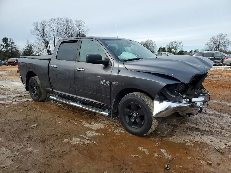 2018 RAM 1500 SLT  
