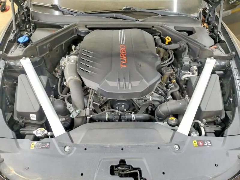 2019 KIA STINGER GT1  