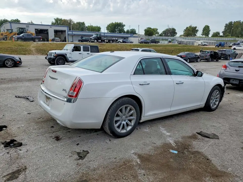 2014 CHRYSLER 300C   