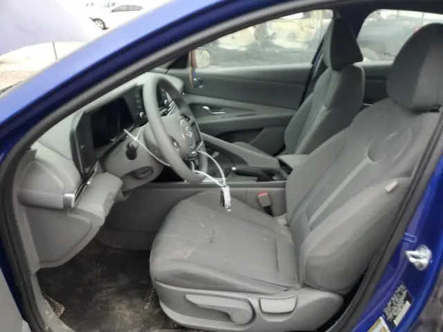 2023 HYUNDAI ELANTRA SE