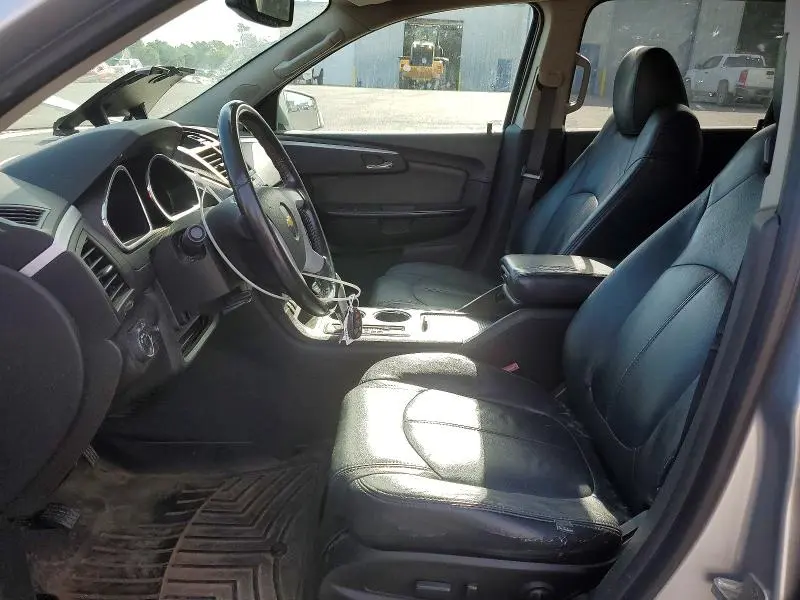 2012 CHEVROLET TRAVERSE LT  