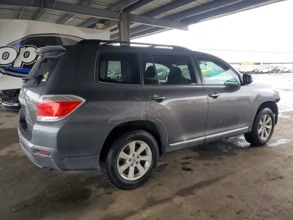 2013 TOYOTA HIGHLANDER BASE  