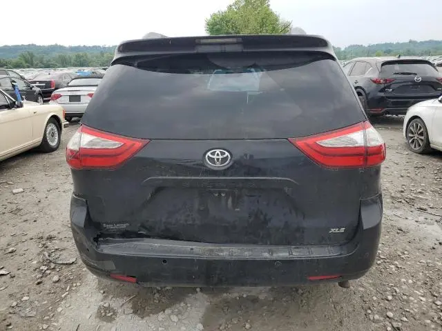2015 TOYOTA SIENNA XLE  