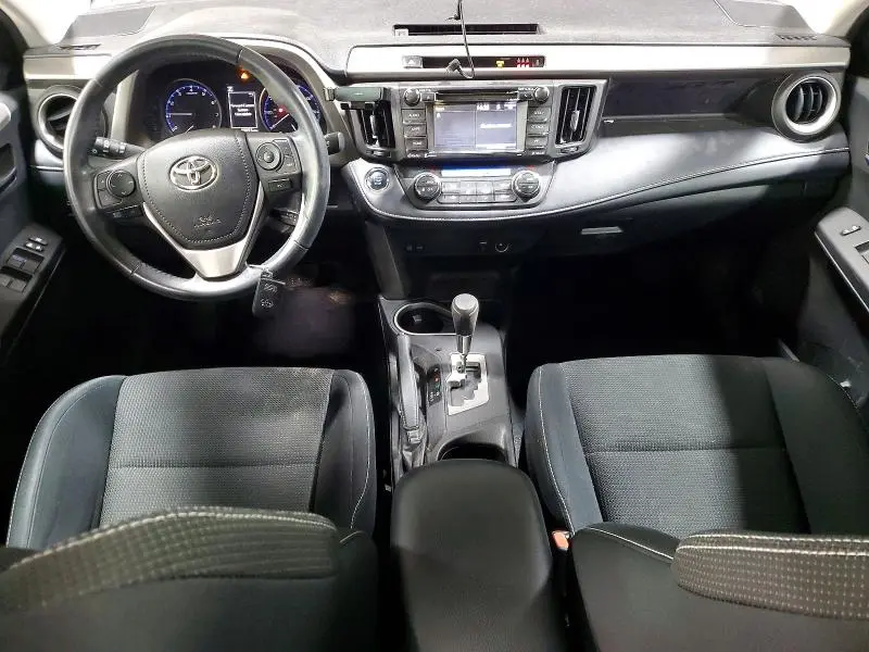 2018 TOYOTA RAV4 XLE  