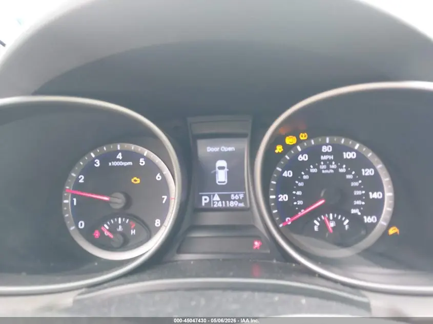 2016 HYUNDAI SANTA FE SE
