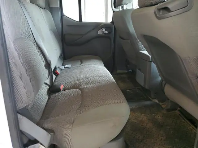 2013 NISSAN FRONTIER S  