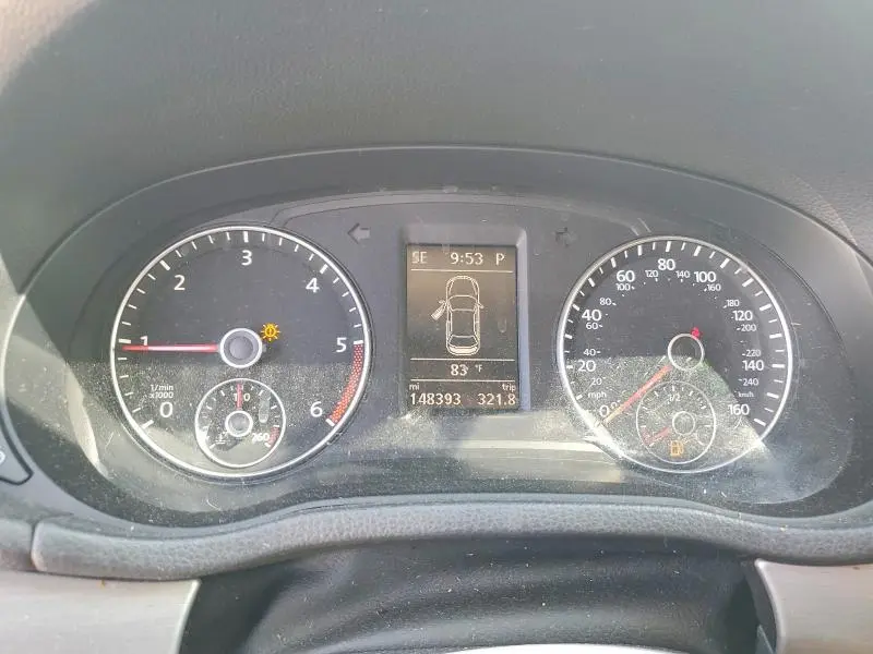 2015 VOLKSWAGEN PASSAT SE  