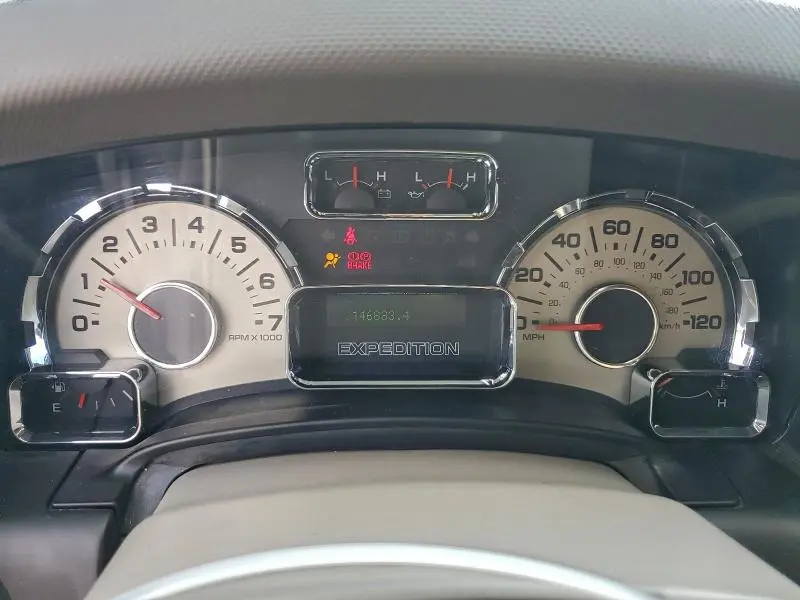 2010 FORD EXPEDITION XLT  