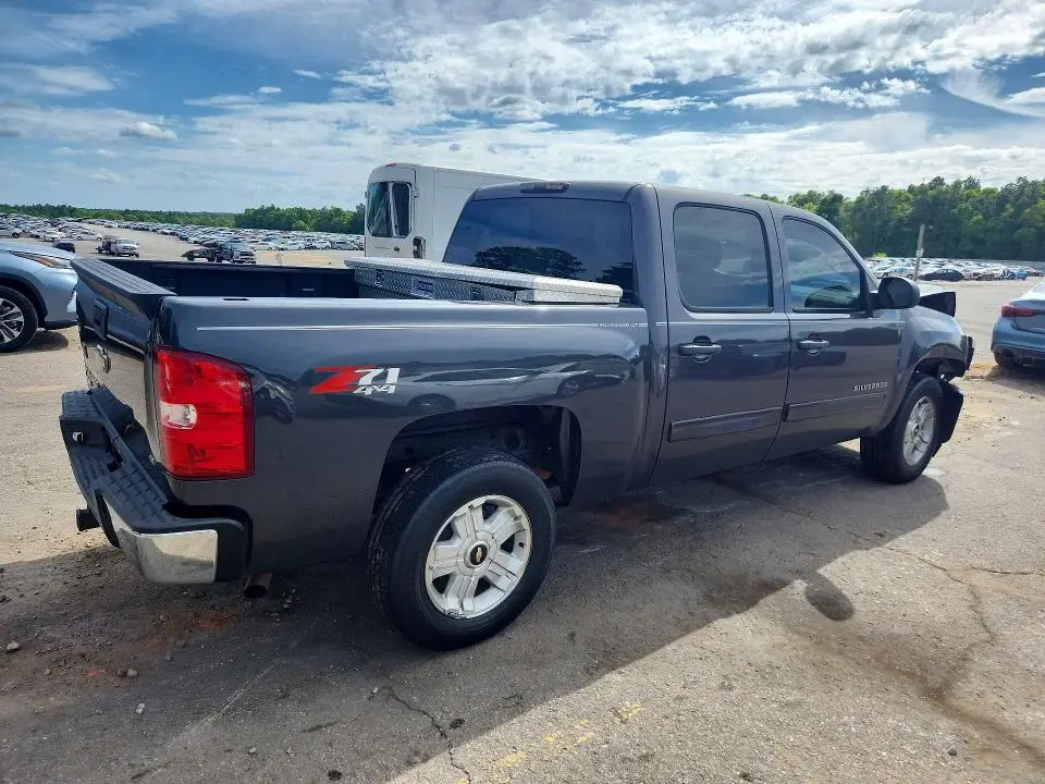 2010 CHEVROLET SILVERADO K1500 LT  