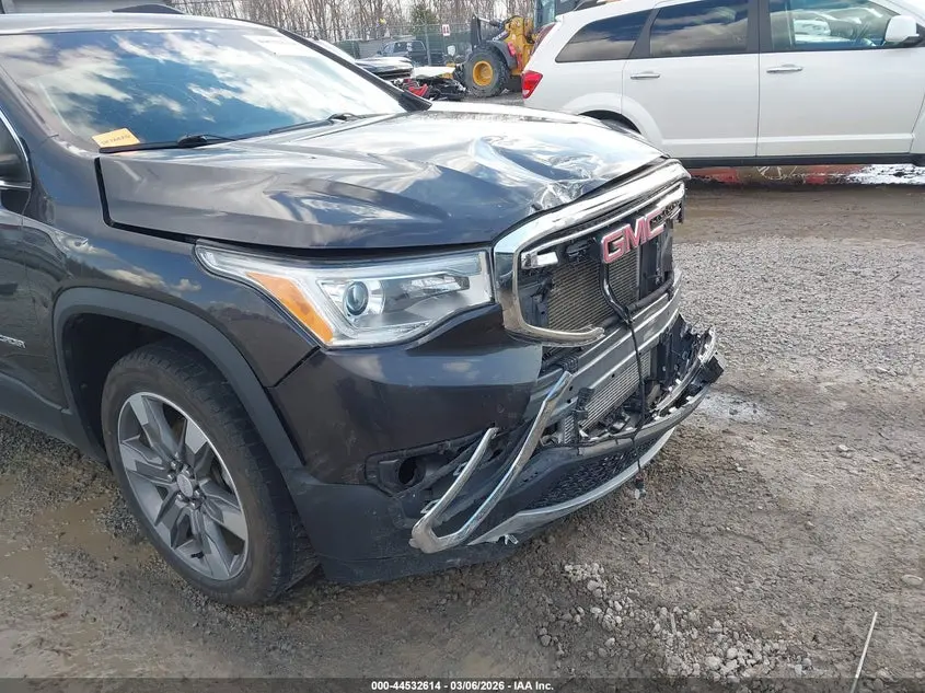 2017 GMC ACADIA SLT-2
