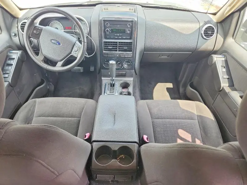 2010 FORD EXPLORER XLT  
