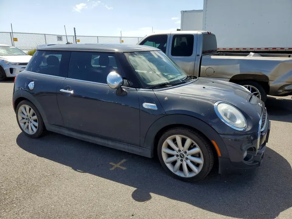2015 MINI COOPER S  