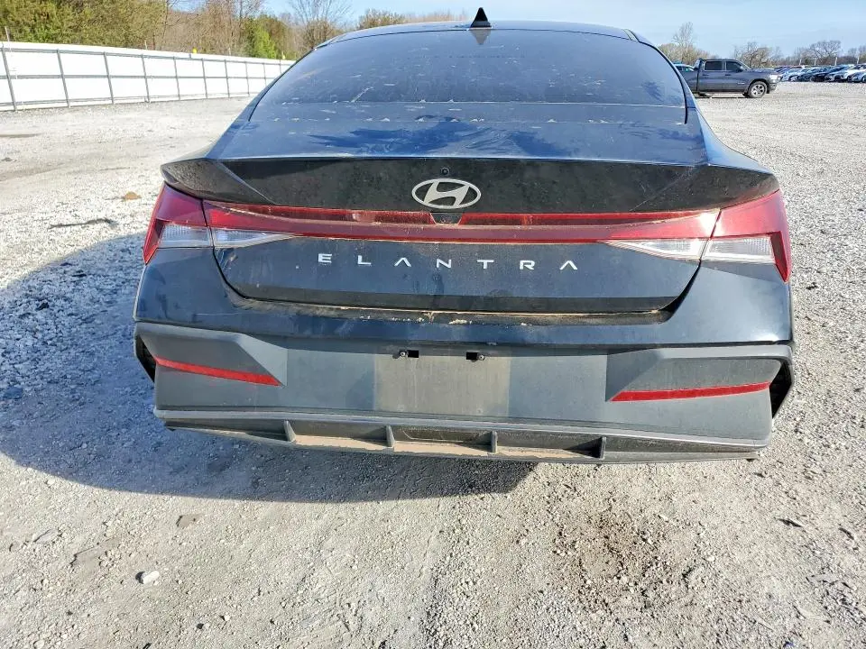 2024 HYUNDAI ELANTRA 4D   