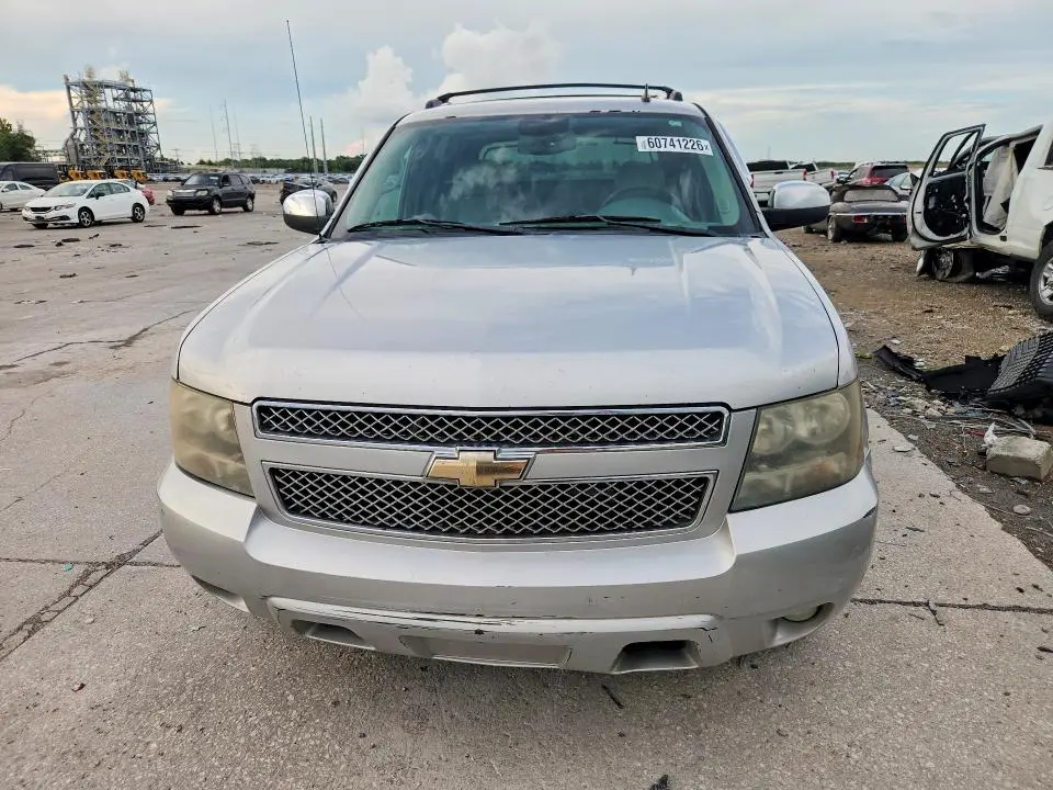 2011 CHEVROLET AVALANCHE LT  