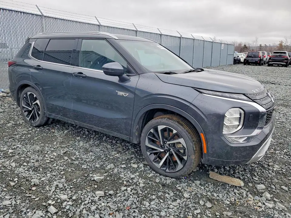 2025 MITSUBISHI OUTLANDER SEL  