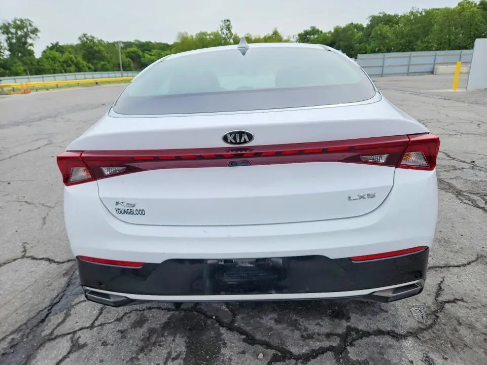 2021 KIA K5 LXS  