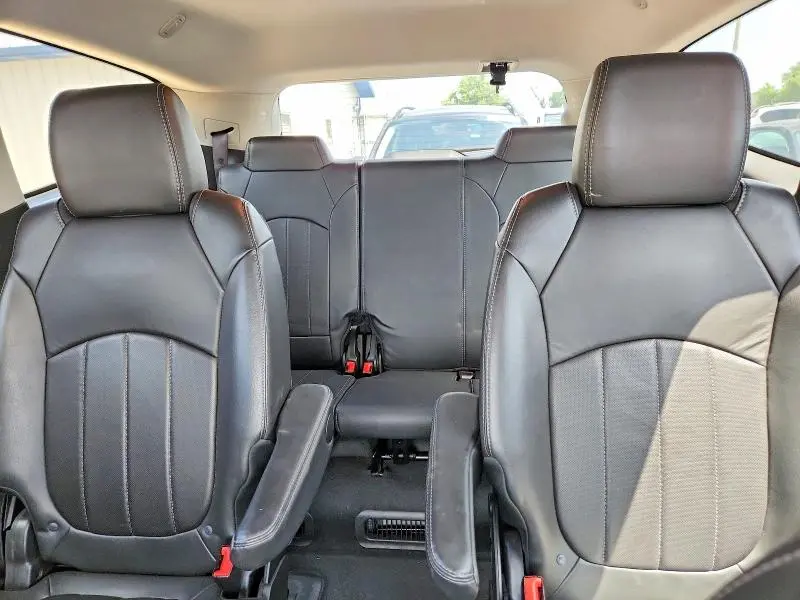 2015 CHEVROLET TRAVERSE LTZ  