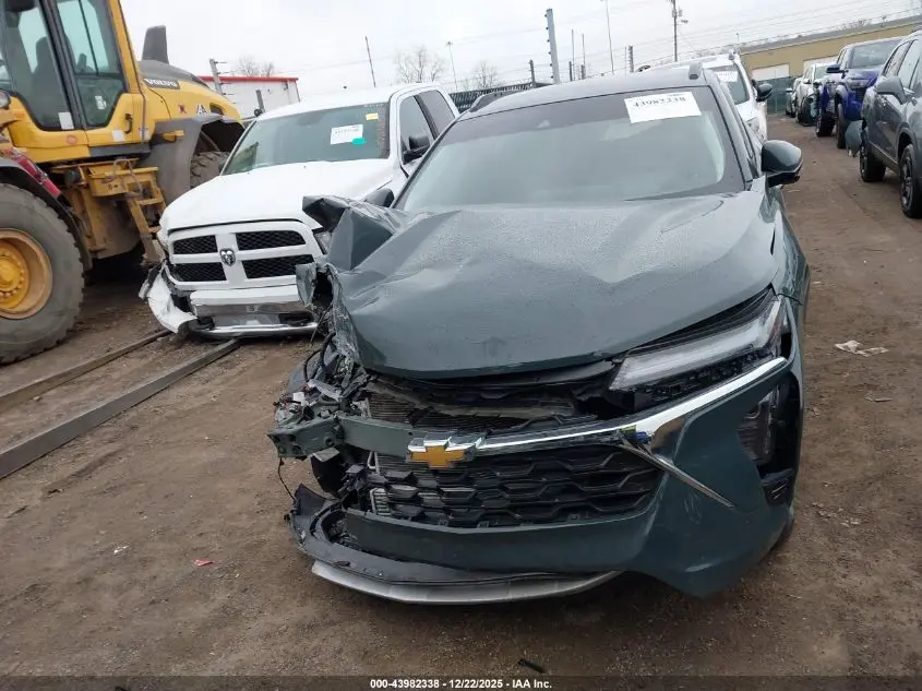 2025 CHEVROLET TRAX FWD LT