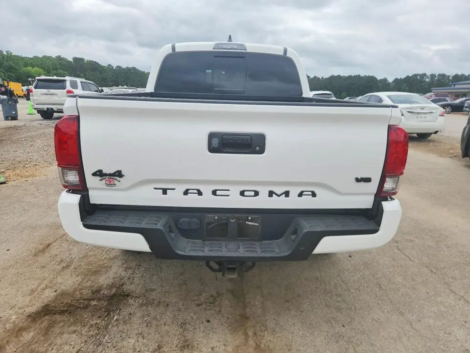 2023 TOYOTA TACOMA SR5 V6  