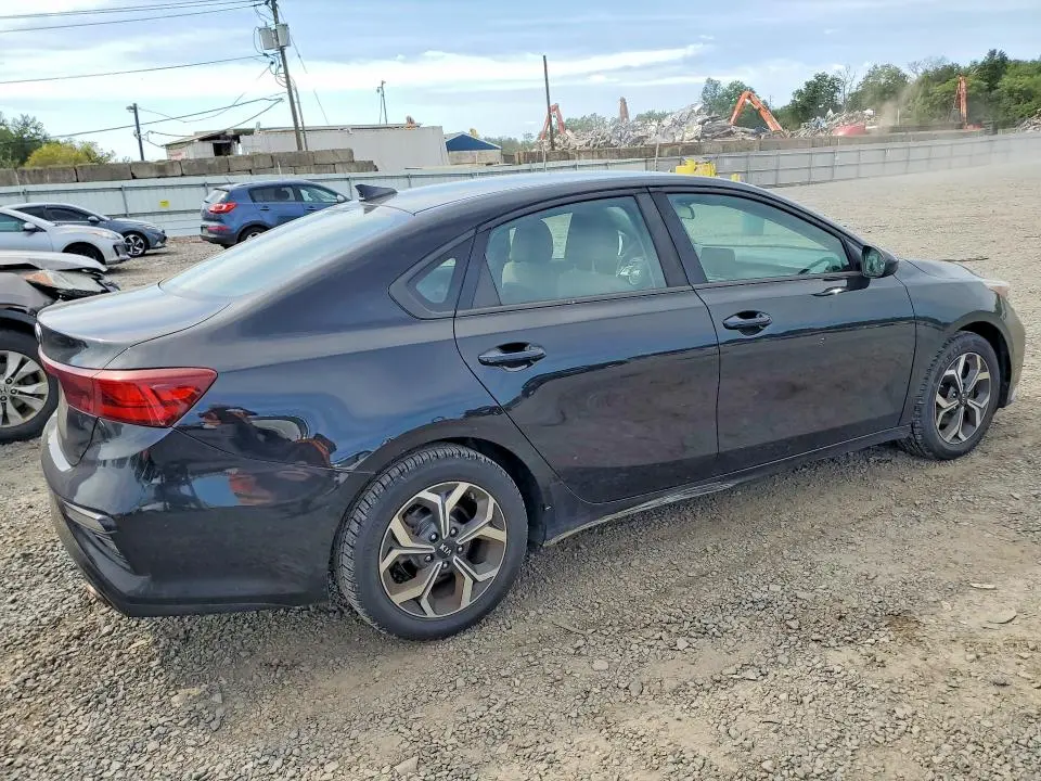 2019 KIA FORTE LXS  