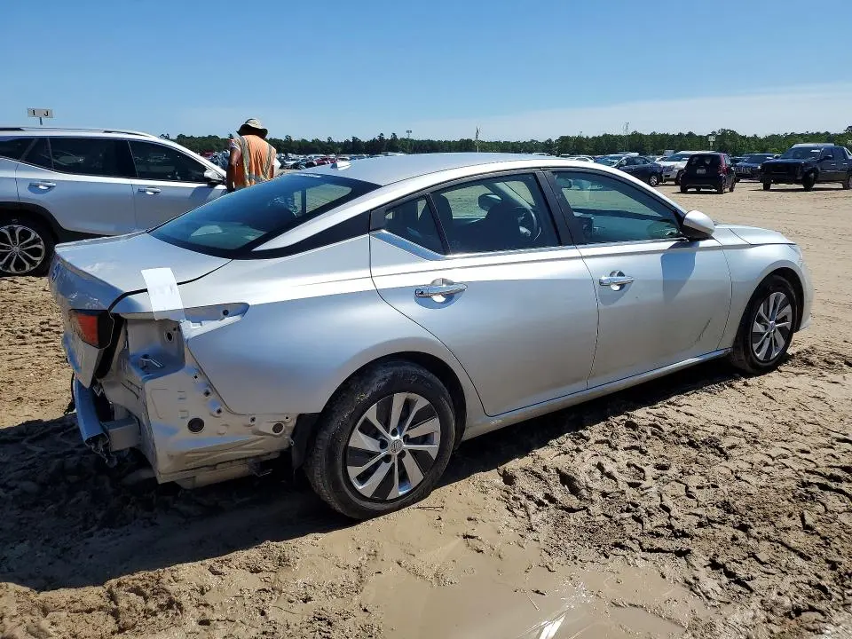 2020 NISSAN ALTIMA S  