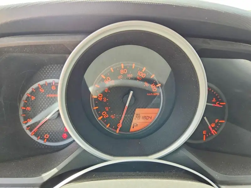 2010 TOYOTA 4RUNNER SR5  
