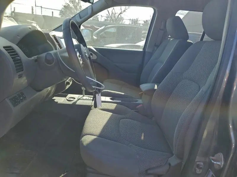 2021 NISSAN FRONTIER S  