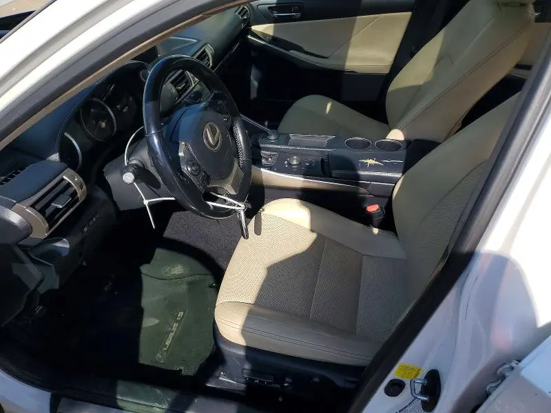 2016 LEXUS IS 300  