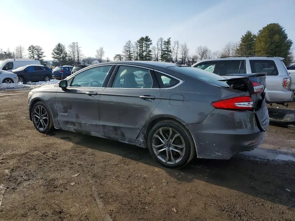2019 FORD FUSION TITANIUM  