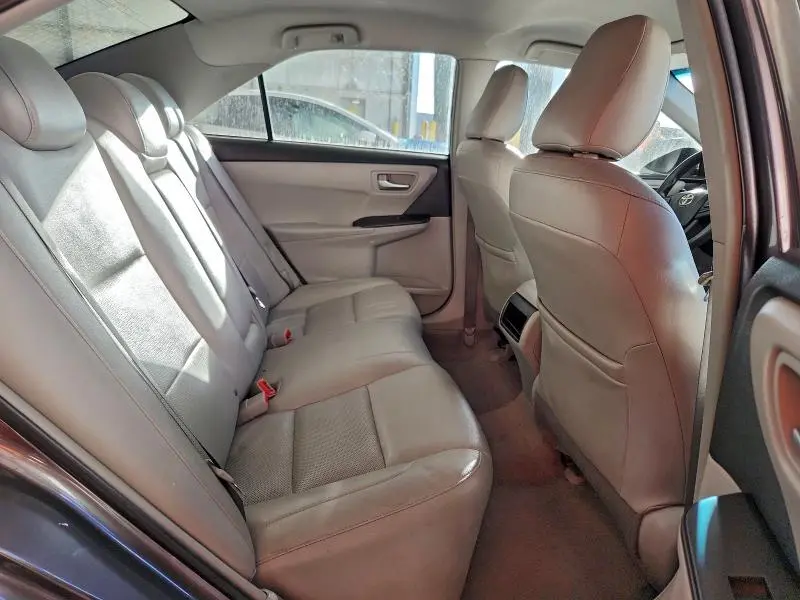 2016 TOYOTA CAMRY LE  