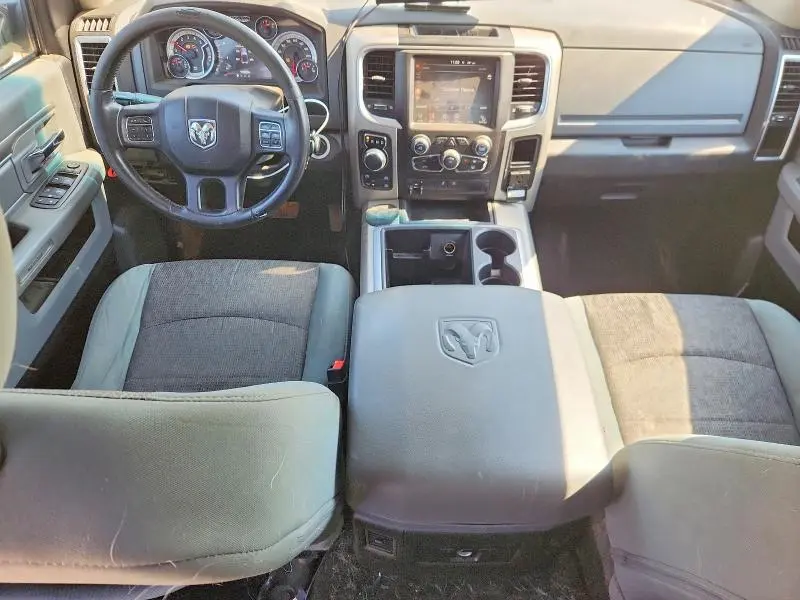 2014 RAM 1500 SLT  