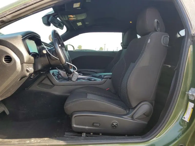 2021 DODGE CHALLENGER SXT  