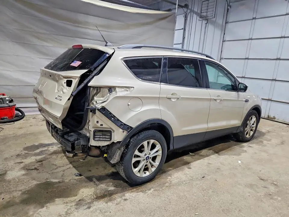 2018 FORD ESCAPE SEL  
