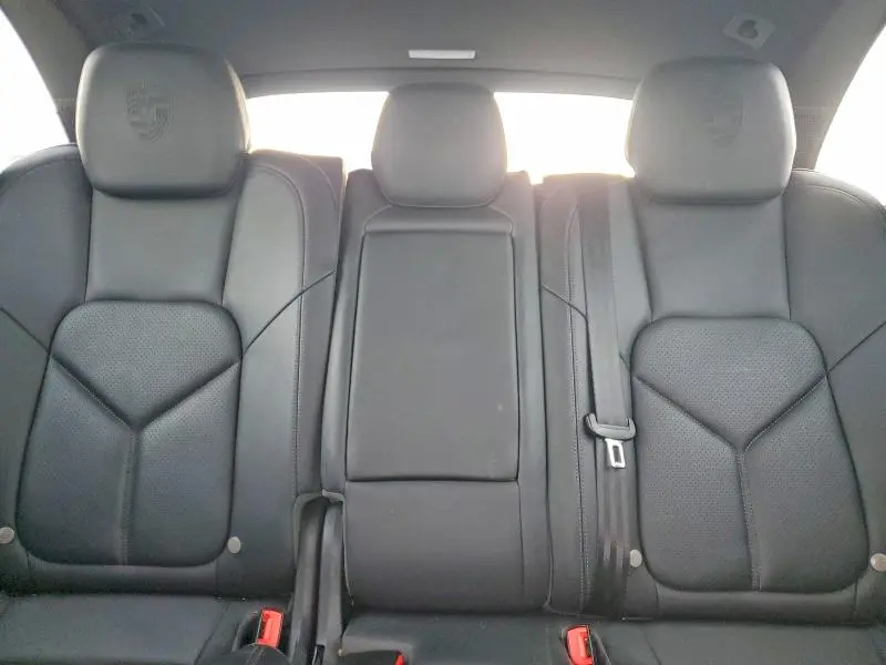 2014 PORSCHE CAYENNE   