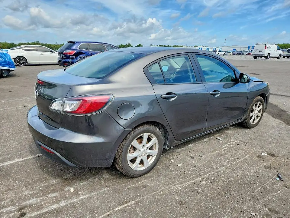 2011 MAZDA 3 I  